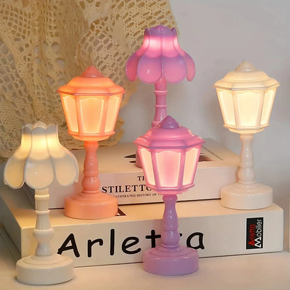 Geometric Flower Bud LED Table Lamp – Touch-Activated Battery Light