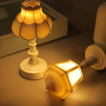 Geometric Flower Bud LED Table Lamp – Touch-Activated Battery Light